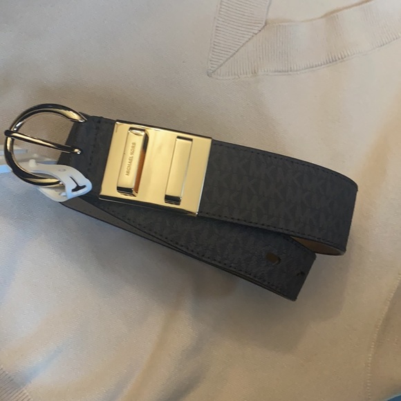 Michael Kors belt - Picture 6 of 7